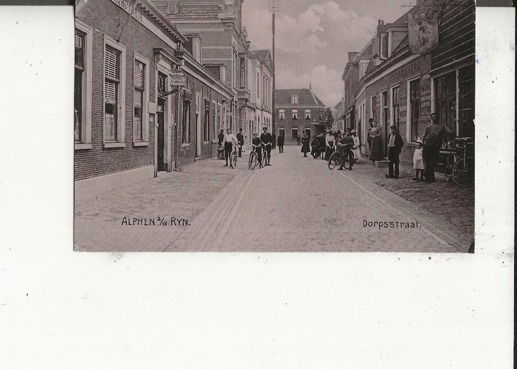 Alphen a d Rijn Dorpsstraat met Hotel St Joris, Ophalen of Verzenden, Ongelopen, Zuid-Holland
