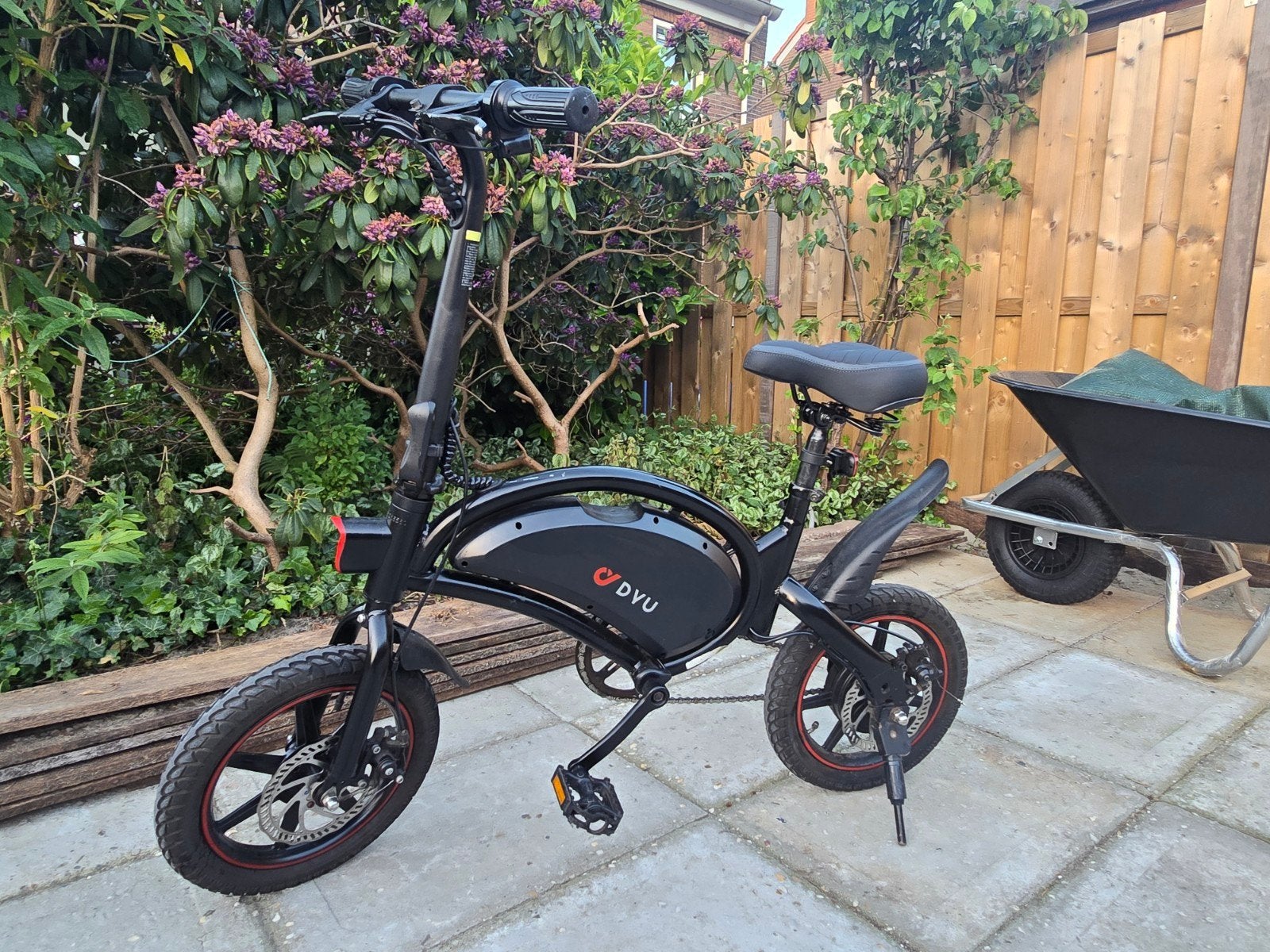 Nette DYU te koop, Zo goed als nieuw, 47 tot 51 cm, 30 tot 50 km per accu, Ophalen