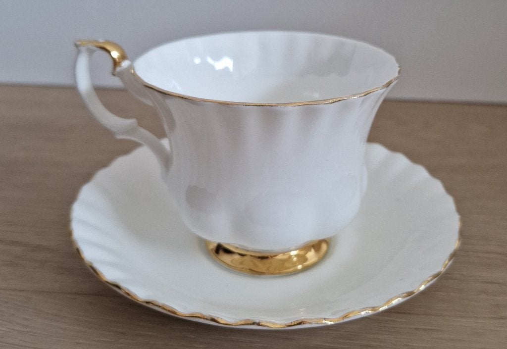 Royal Albert Bone China England Val'Dor, Antiek en Kunst, Ophalen of Verzenden