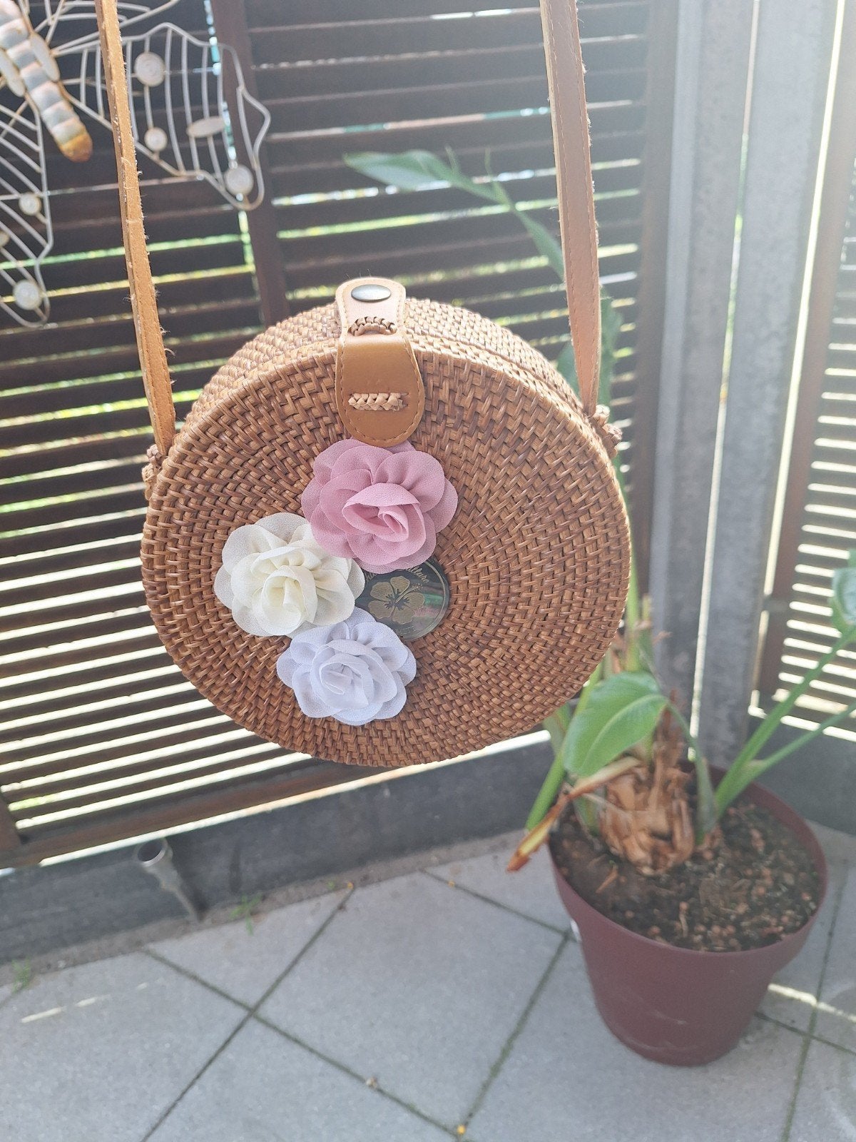Rotan schoudertasje met bloemdetails, Ophalen of Verzenden, Zo goed als nieuw, Bruin, Schoudertasje