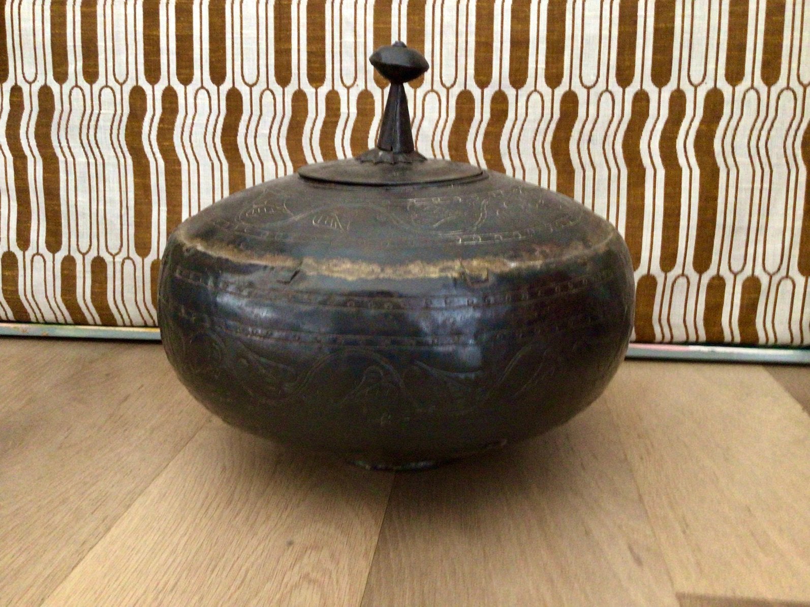 Grote Oosterse dekselpot, Ophalen of Verzenden