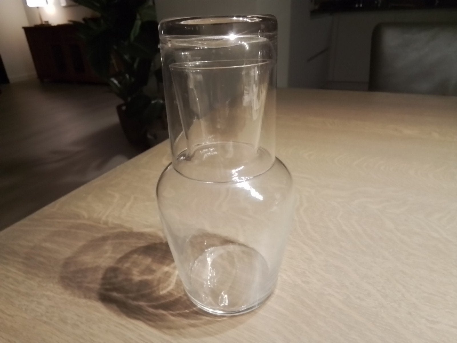 ANTIEKE WATERKARAF MET GLAS - DEEL VAN LAMPETSTEL, Antiek en Kunst, Curiosa en Brocante, Ophalen of Verzenden