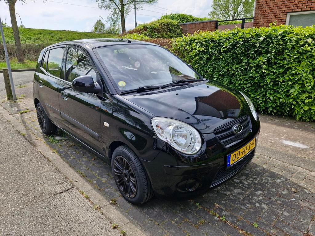 Kia Picanto 2009 nieuwe APK, beurt en banden nieuw, 87.000km, Voorwielaandrijving, Zwart, 4 cilinders, Leder en Stof
