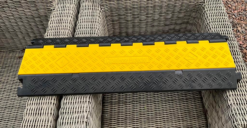 Kabel beschermer voor 3 kabels, Auto-onderdelen, Ophalen, Nieuw