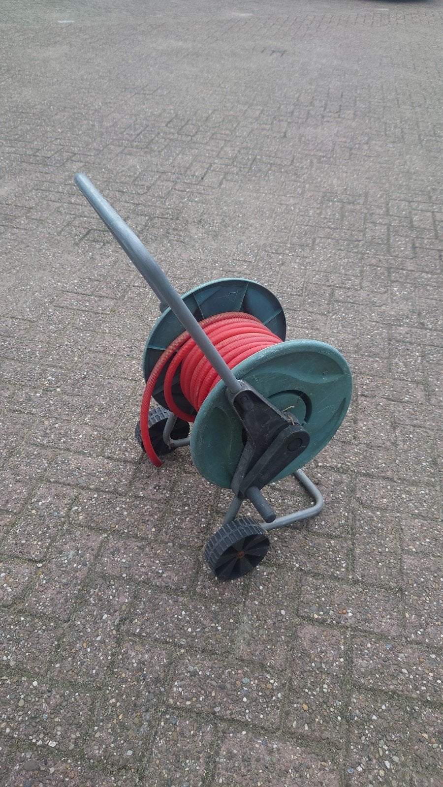 gardena 20 meter tuinslang op haspel met wieltjes, Tuin en Terras, Ophalen, Zo goed als nieuw, Tuinslang