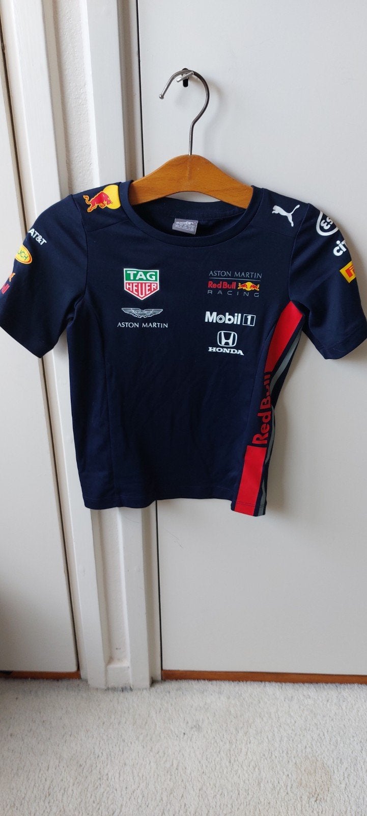 Max Verstappen Red Bull Racing shirt maat 104, Kinderen en Baby's, Gebruikt, Puma, Ophalen of Verzenden, Shirt of Longsleeve