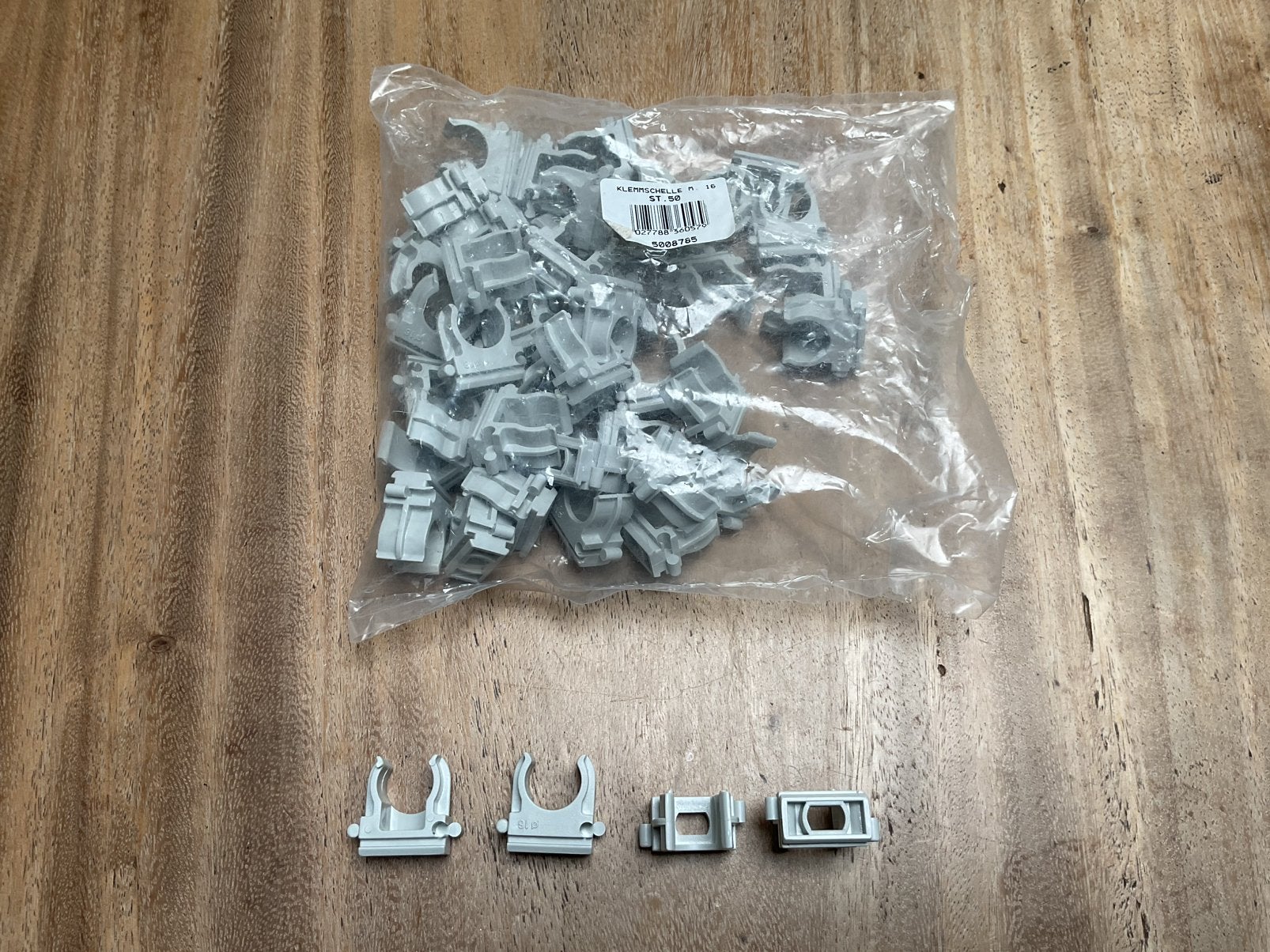 Nieuw! Klembeugels voor buizen, 43 stuks, 16 mm. KOOPJE!!!, Ophalen of Verzenden, Nieuw, Overige typen
