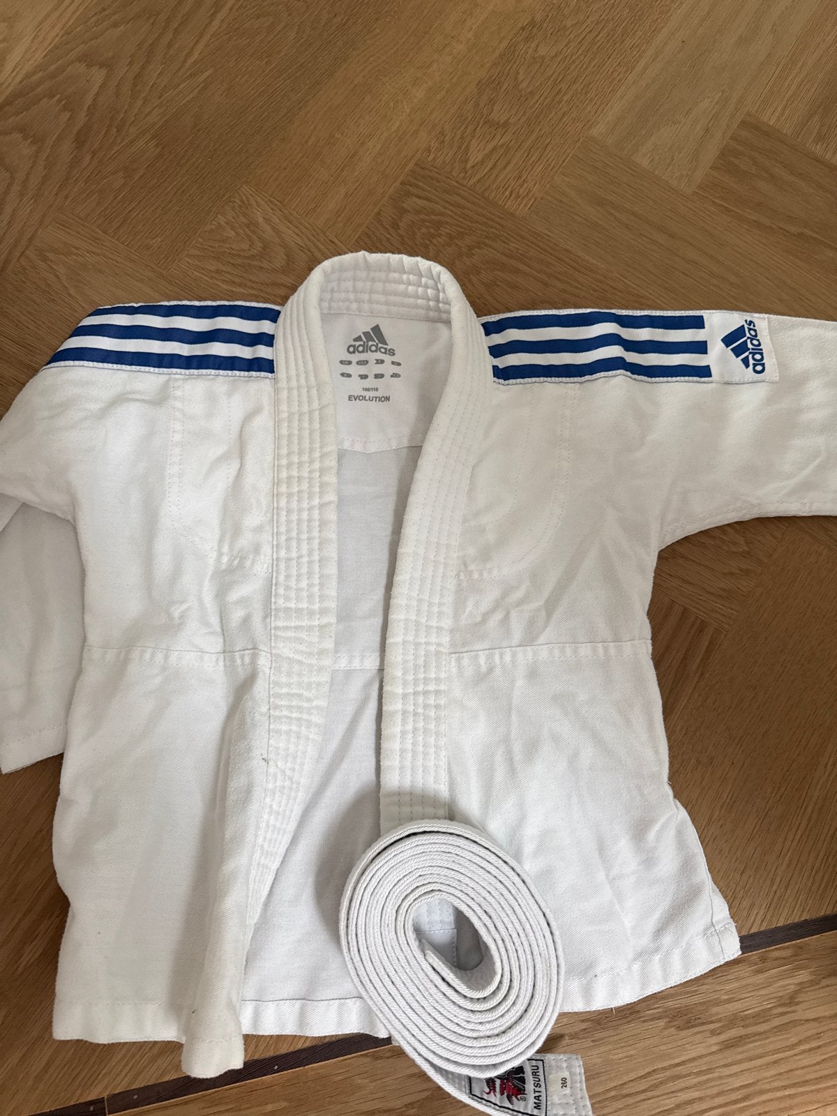 Adidas Judo Kimono kinderen (jas en band) - Maat 100-110 cm, Gebruikt, Maat XS of kleiner, Judo, Vechtsportpak