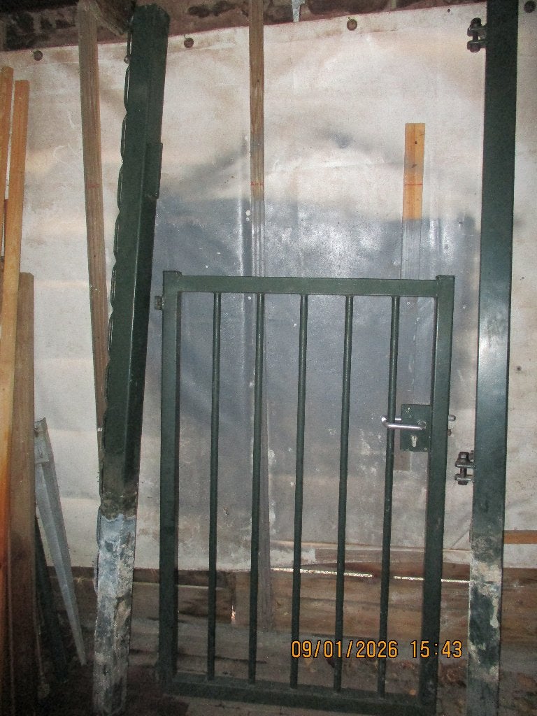 tuinpoort  metaal, met 2 staanders+cilinderslot met sleutels, Ophalen, Nieuw, IJzer, Tuinhek