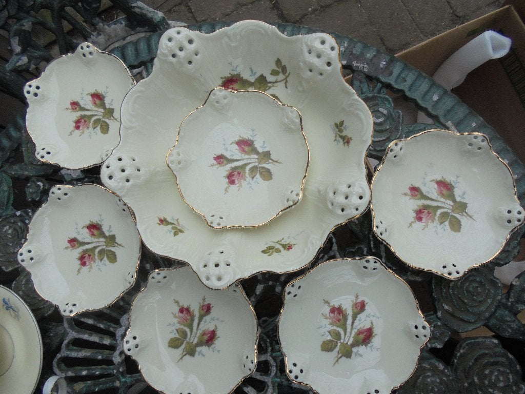 Rosenthal Moliere met wilde roze struik roos, Ophalen of Verzenden