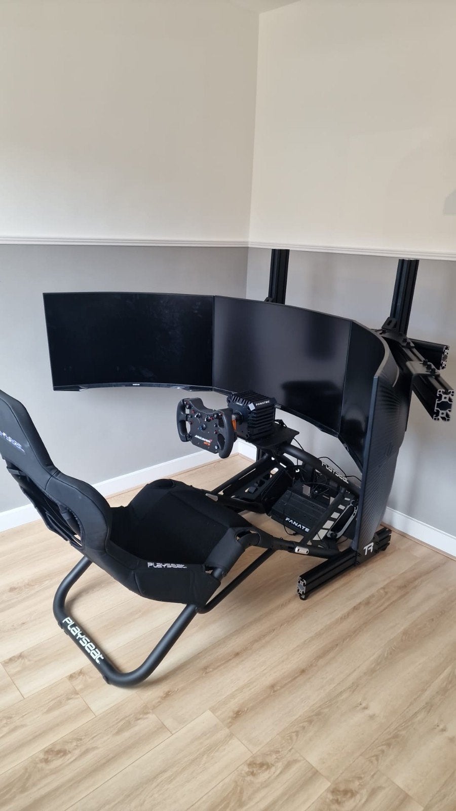 Foto 2 van Sim rig + Playseat trophy + Fanatec McLaren GT3 bundel