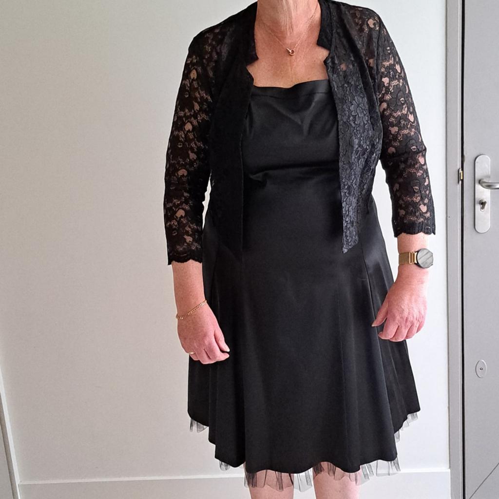 Zwarte cocktailjurk met kanten bolero, Maat 38/40 (M), Zwart, Cocktailjurk, Ophalen of Verzenden