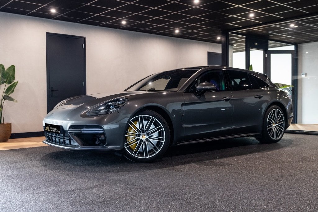 Porsche Panamera Sport Turismo 4.0 Turbo | 4WD | Softclose |, Auto's, Porsche, Gebruikt, Vierwielaandrijving, 129 €/maand, 3996 cc