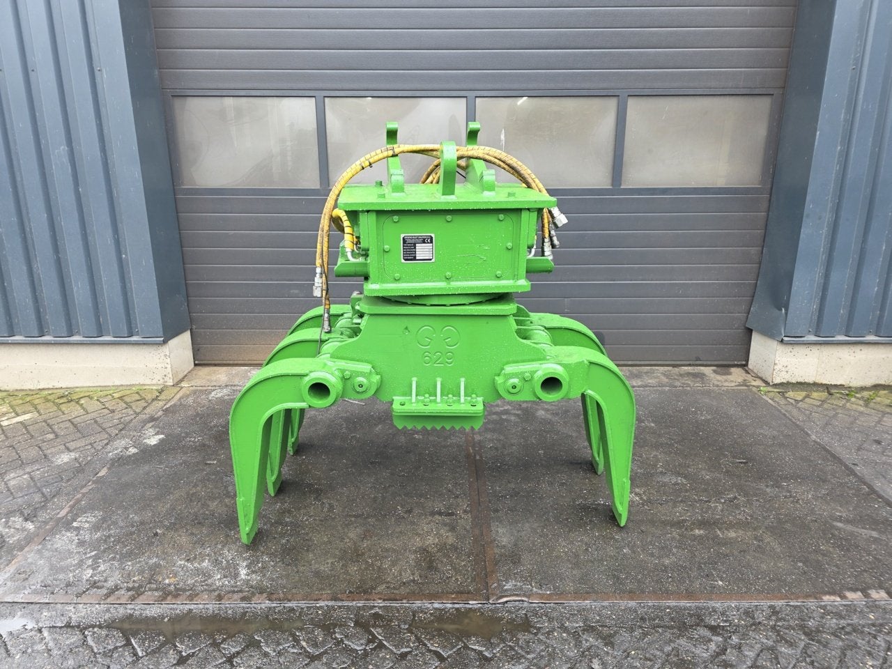 groeneveld 629 boomgrijper, Zakelijke goederen