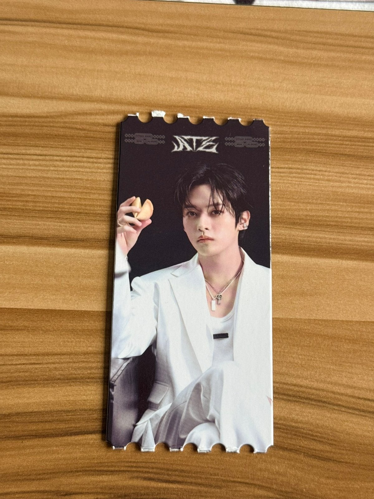 Stray Kids Lee Know ATE Golden Ticket, Ophalen of Verzenden, Zo goed als nieuw, Foto of Kaart