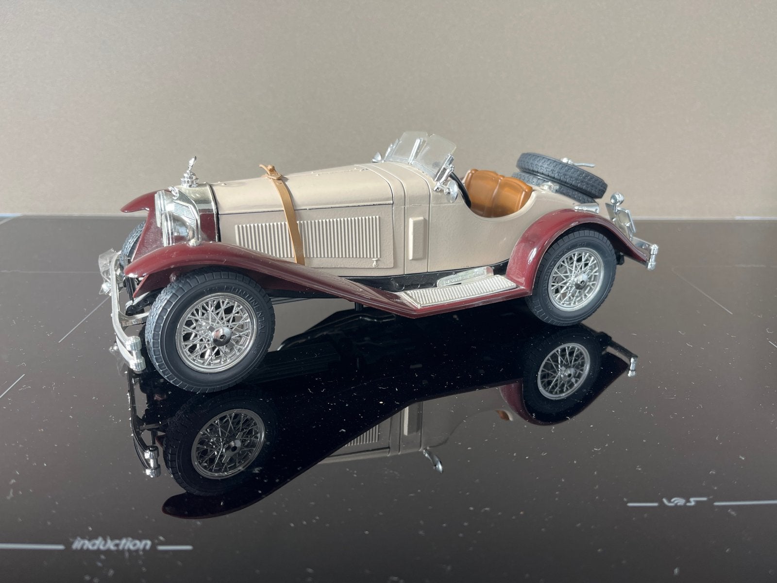 Mercedes-Benz schaalmodel oldtimer, Hobby en Vrije tijd, Ophalen of Verzenden, Zo goed als nieuw, Overige typen, Bburago