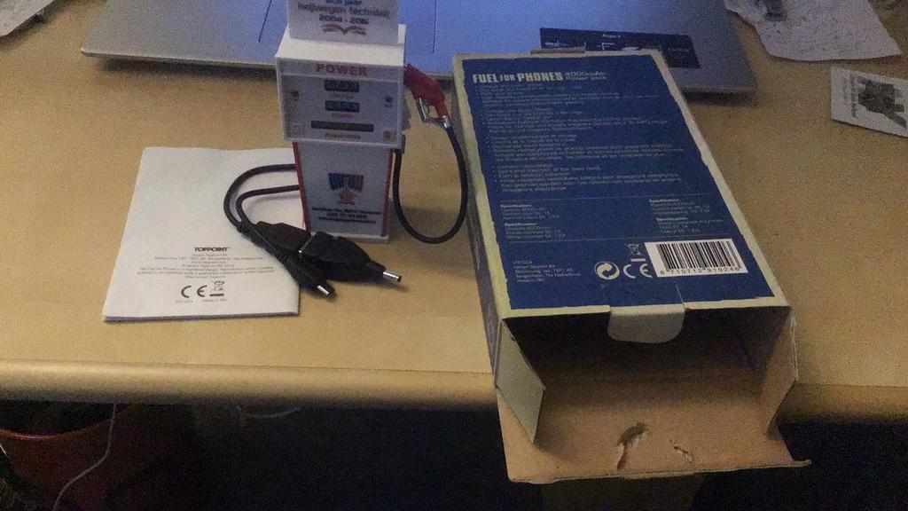 BENZINE POMP HEIJWEGEN TECHNIEK+ POWERBANK MOOI IN VITRINE, Ophalen of Verzenden, Zo goed als nieuw