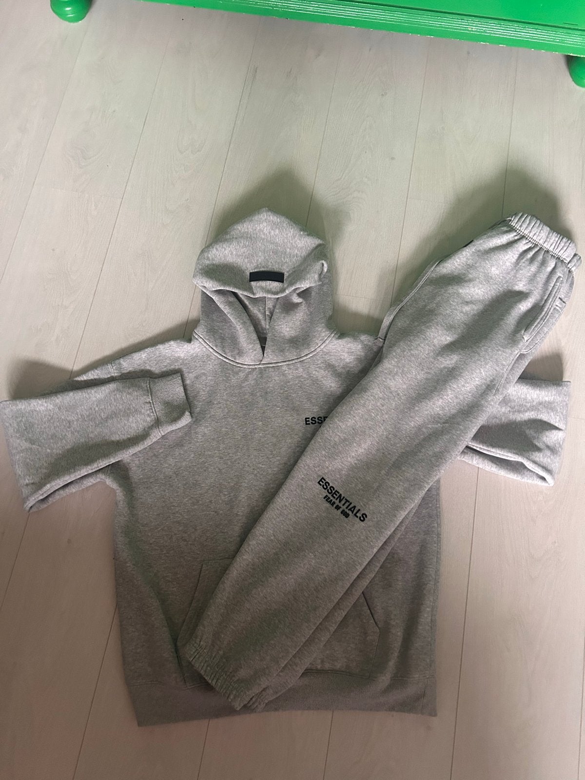 Essentials Fear of God Hoodie & Joggingbroek Set - Grijs, Verzenden, Zo goed als nieuw, Overige maten, Grijs