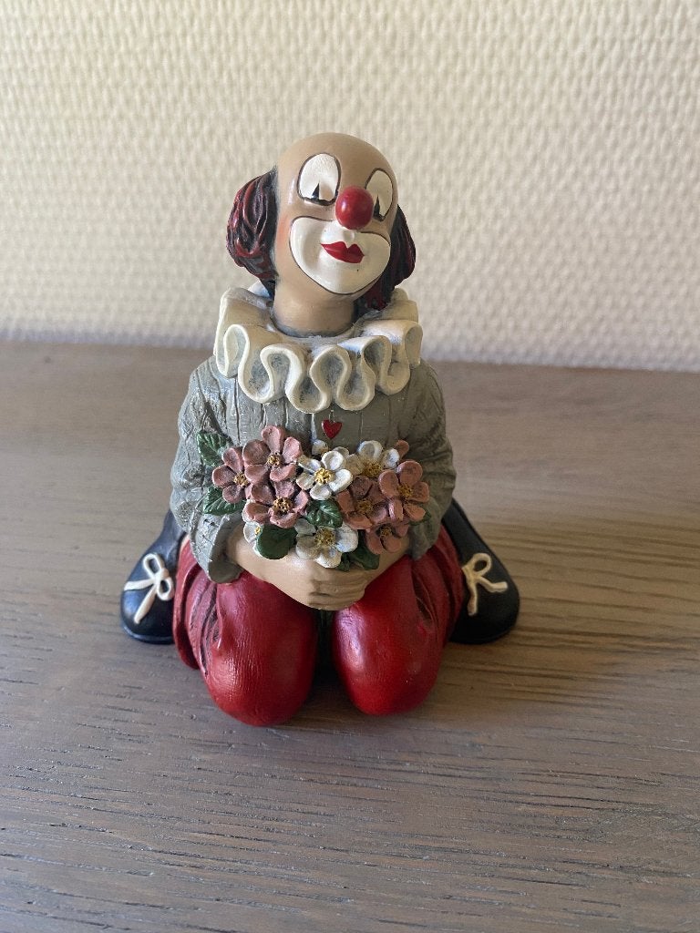 Gilde Clown "Herzensbrecher" - Knielend met bloemen, Ophalen of Verzenden, Zo goed als nieuw, Mens