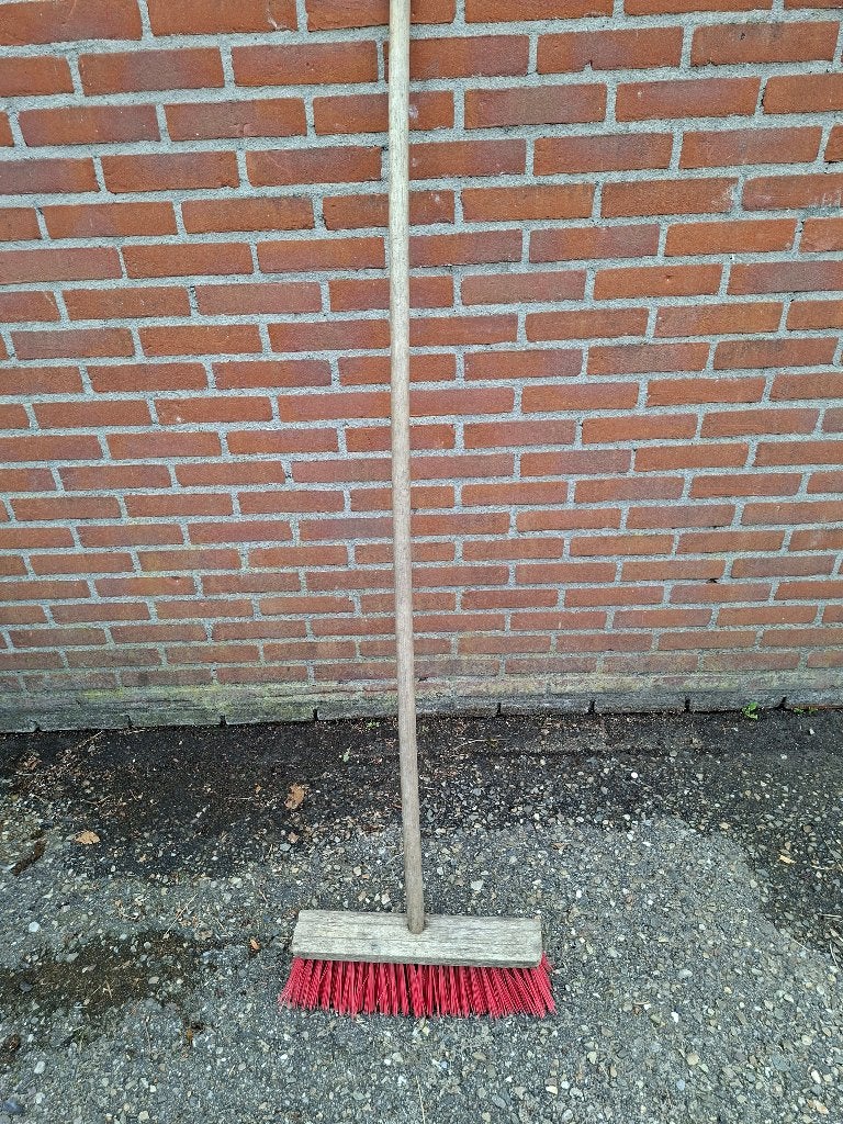 Bezem gratis af te halen, Tuin en Terras, Ophalen, Gebruikt