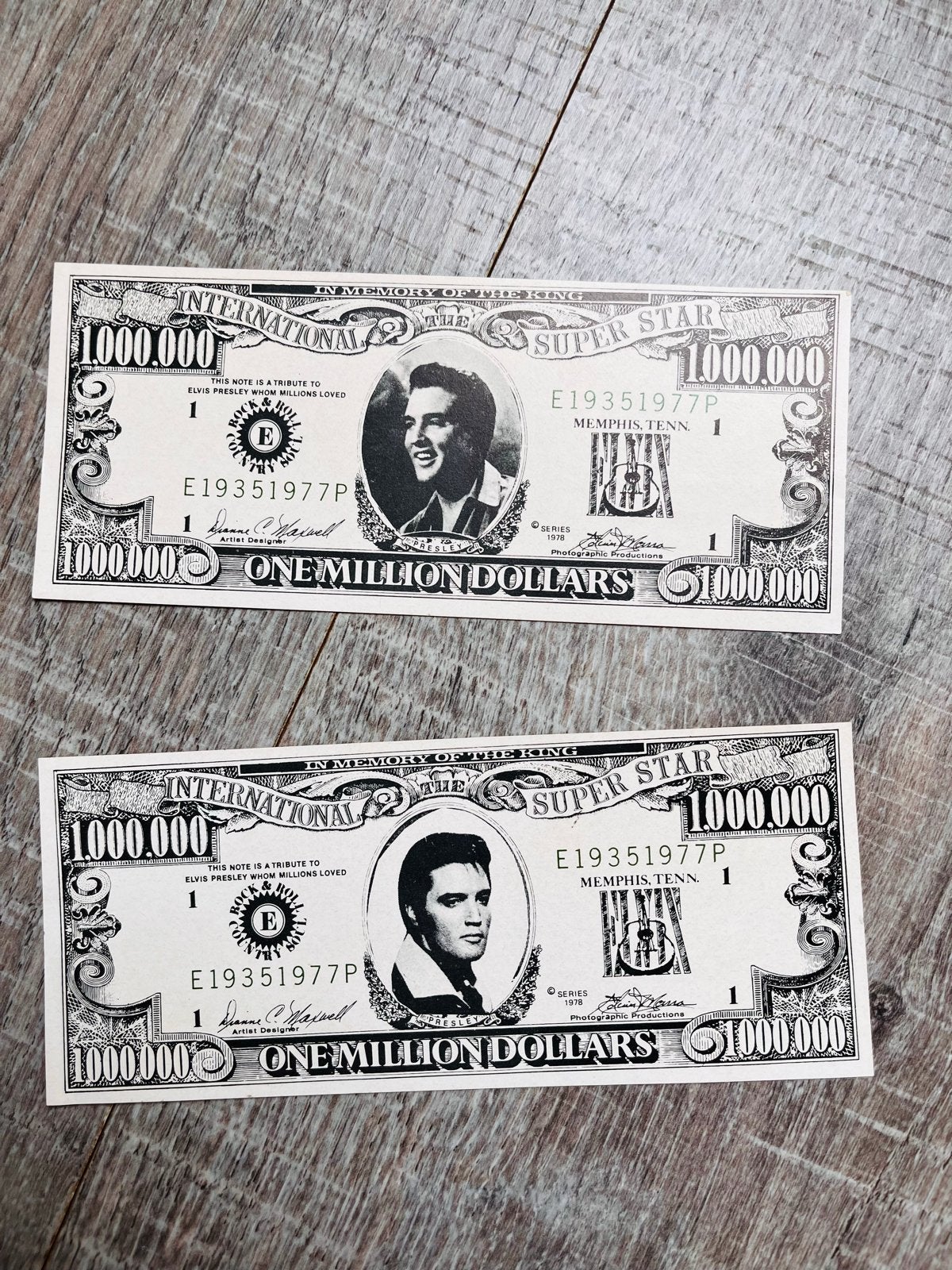 Elvis Presley Million Dollar Bills - Set van 2, Postzegels en Munten, Bankbiljetten | België, Ophalen, Setje
