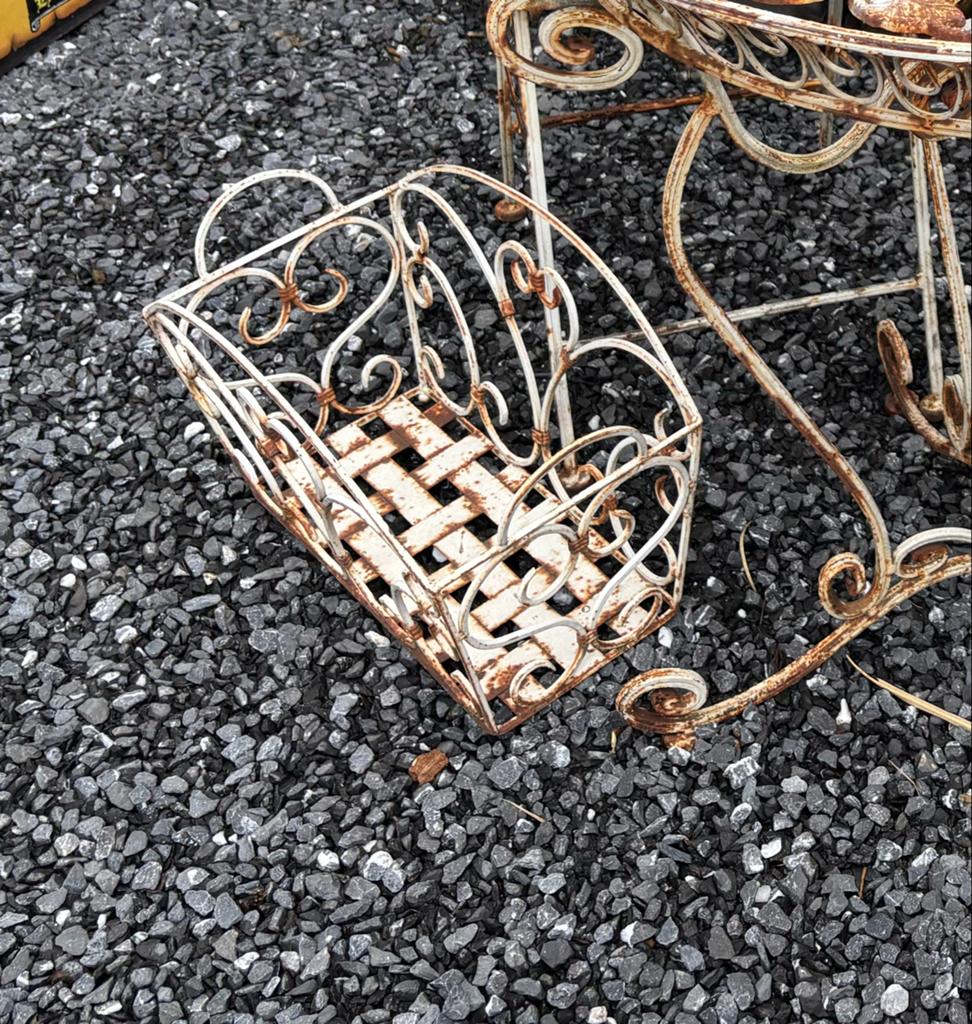 Brocante Vintage ijzeren plantenbak / tijdschriftenbak, Ophalen