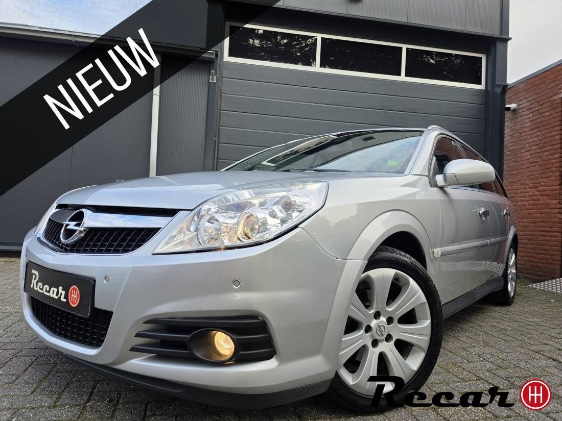 Opel Vectra Wagon - 1.8-16V Executive/Leer/Nav/Pdc/Trekh/2eE, Metallic lak, Gebruikt, 1796 cc, Vectra