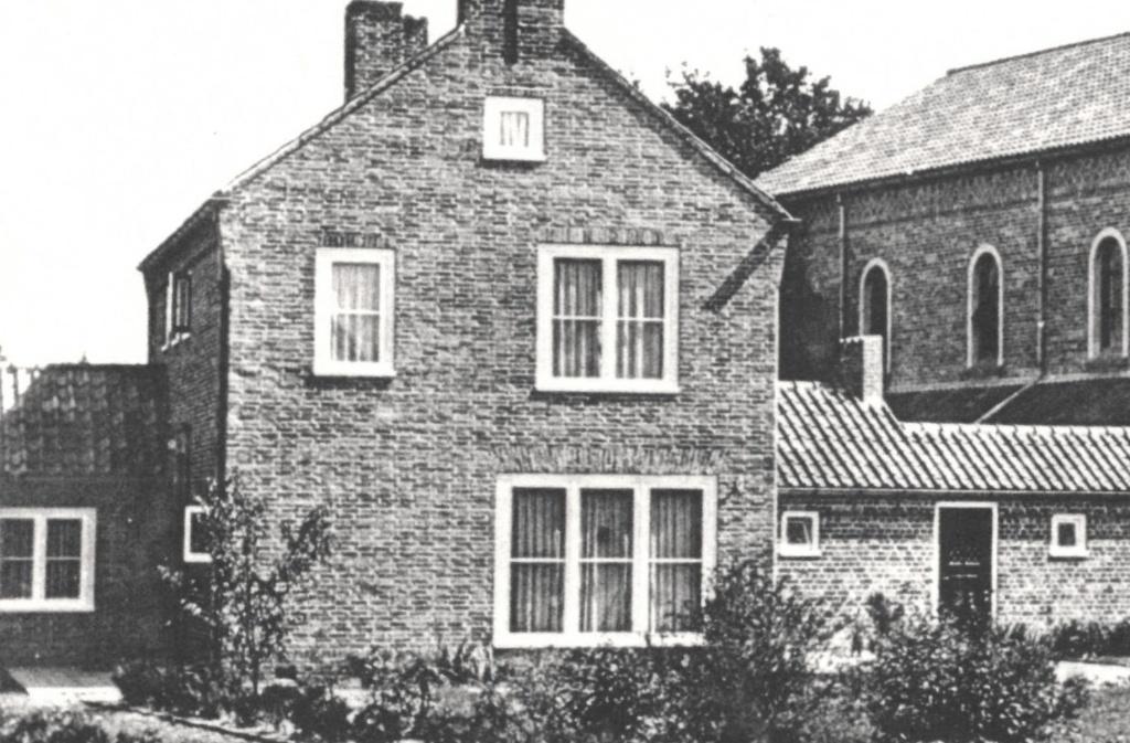 967413 Emmen RK Kerk Drenthe Nette oude kaart Onbeschreven, Ophalen of Verzenden, 1940 tot 1960, Ongelopen, Drenthe