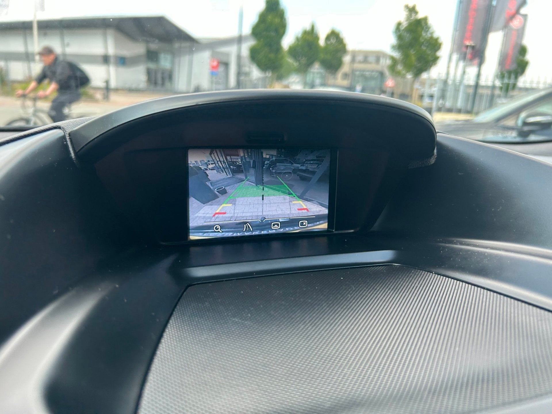 Ford Kuga 1.5 Titanium 4WD AUT|Clima|Cruise|NAVI|CAM|Trekhaa, Auto's, Automaat, Dealer onderhouden, Euro 6, 4 cilinders