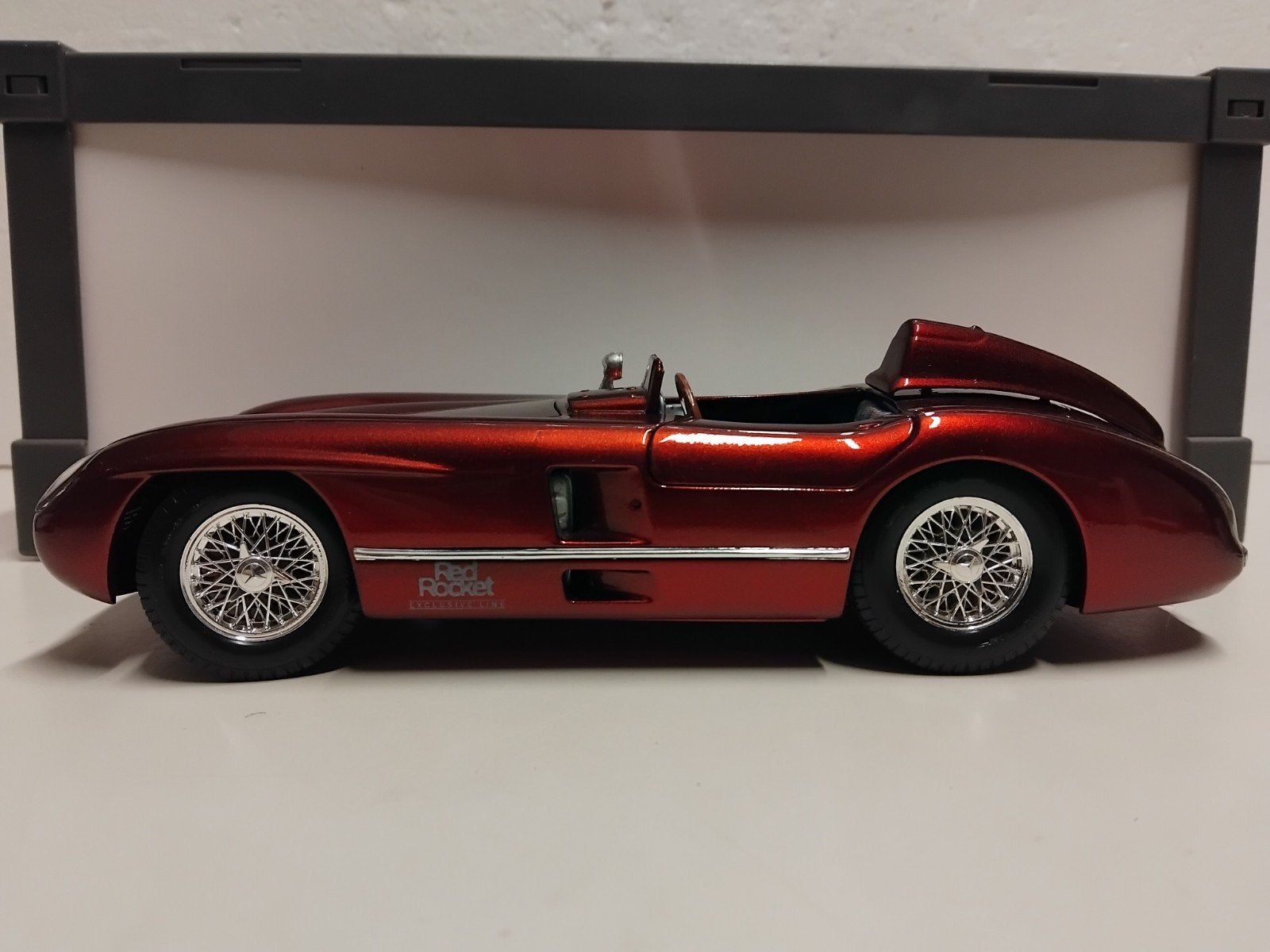 Rare Mercedes 300 SLR Standox Red Rocket Special Lim. 1:18 K, Ophalen of Verzenden, Zo goed als nieuw, Auto, Overige merken