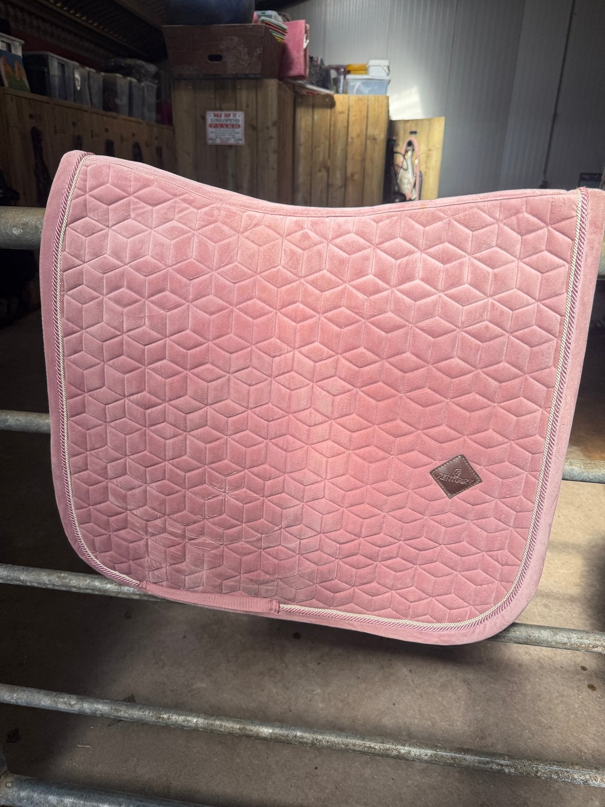 Kentucky velvet roze, Dieren en Toebehoren, Ophalen of Verzenden, Zo goed als nieuw