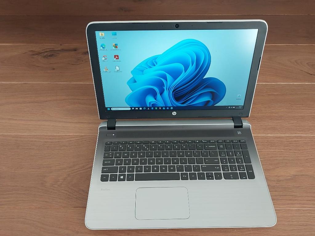 HP Pavilion laptop met Windows 11 een nieuwe accu, Ophalen, 256 GB, Met videokaart, 2 tot 3 Ghz
