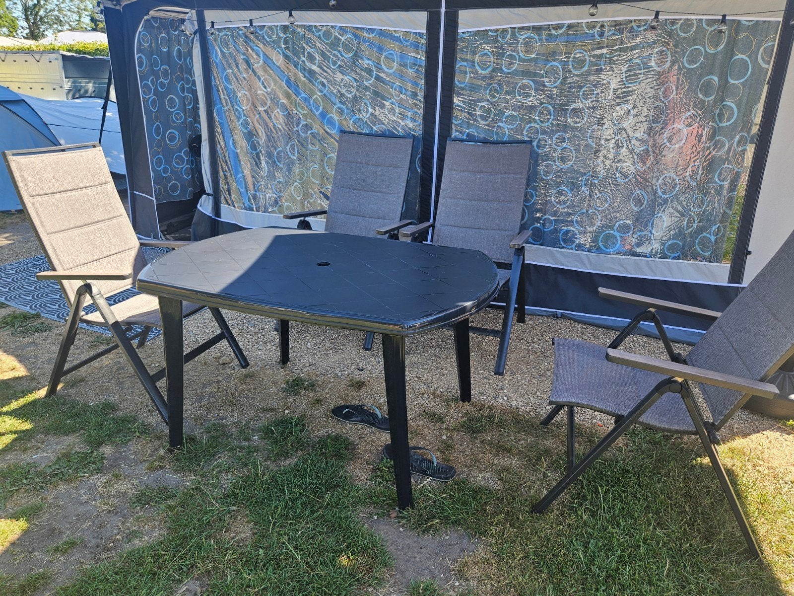 Jardin tuintafel Elise ovaal kunststof grafiet 137x90cm, Ophalen, Gebruikt, Campingtafel