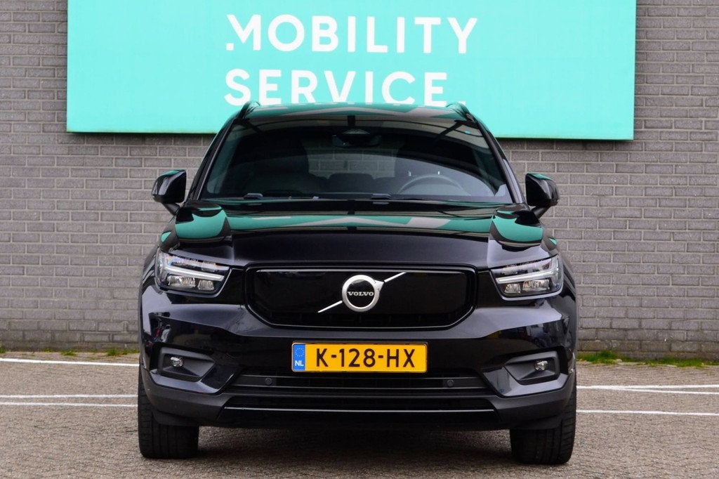 Volvo XC40 Recharge P8 AWD R-Design SOH92% LED Trekhaak Crui, 1300 min, Gebruikt, Zwart, Vierwielaandrijving