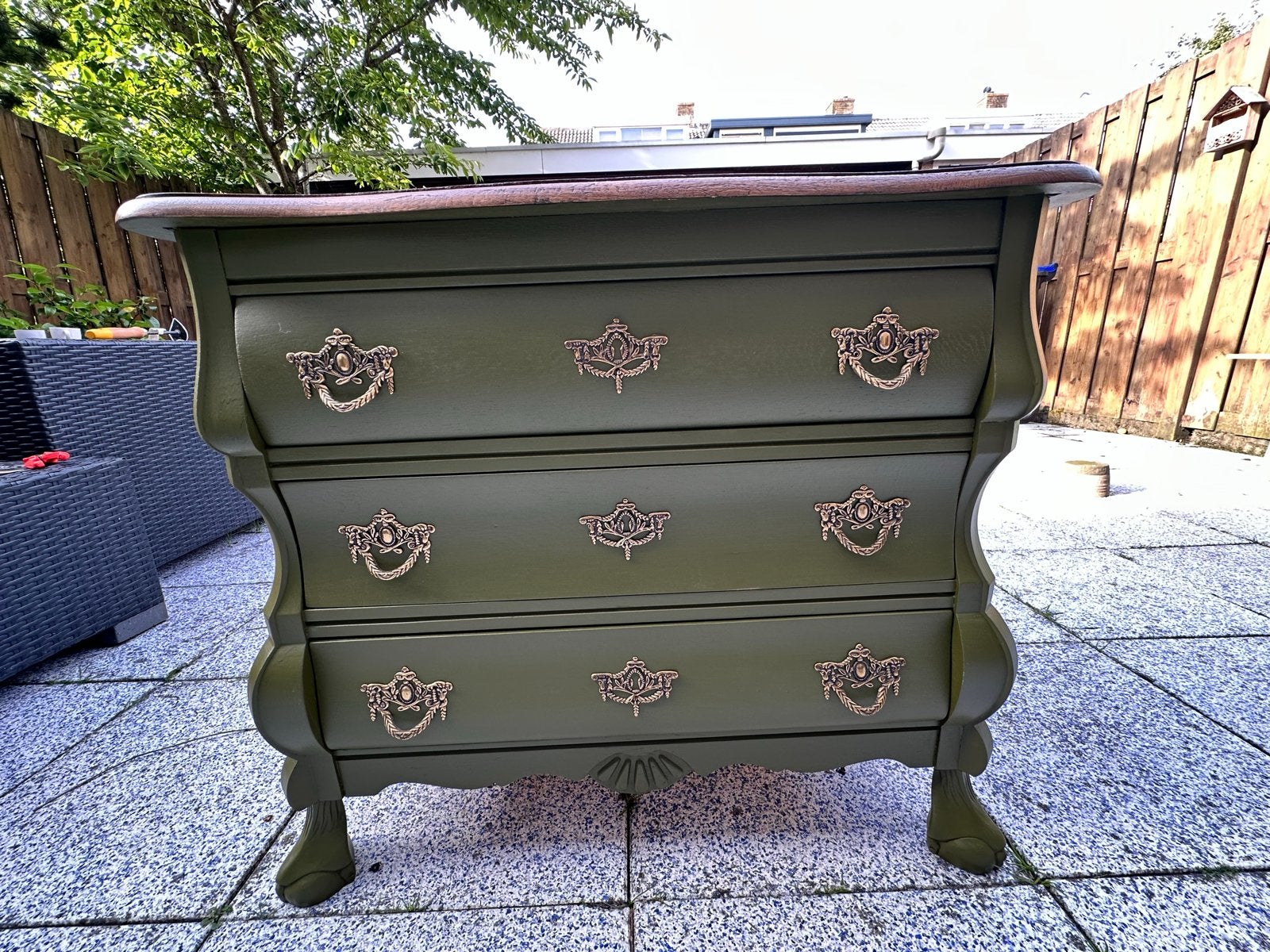 Vintage ladekast in olijfgroen met gouden details, Ophalen