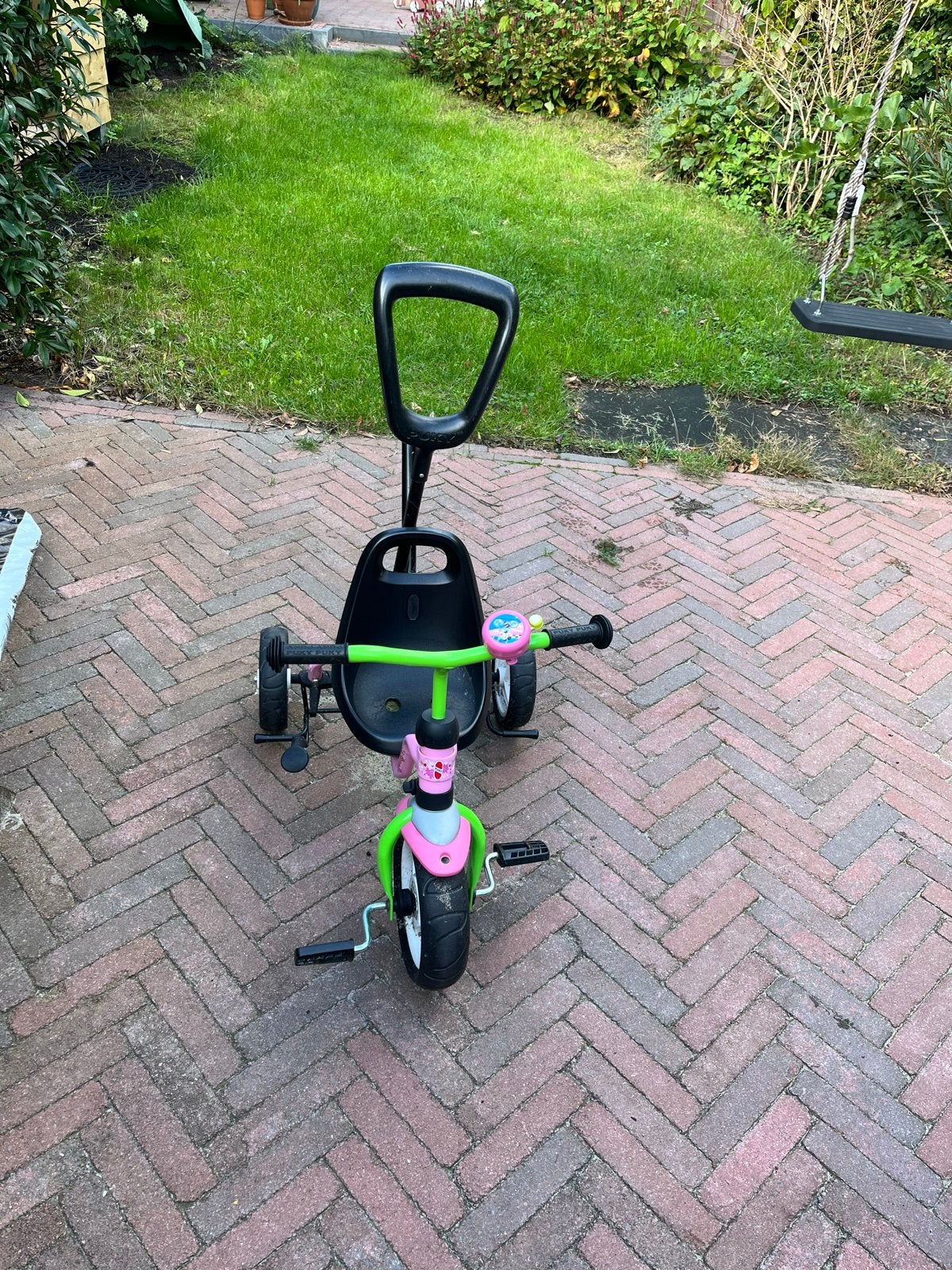 Puky driewieler met duwstang en kiepbakje, Ophalen, Gebruikt, Terugtraprem, Duwstang