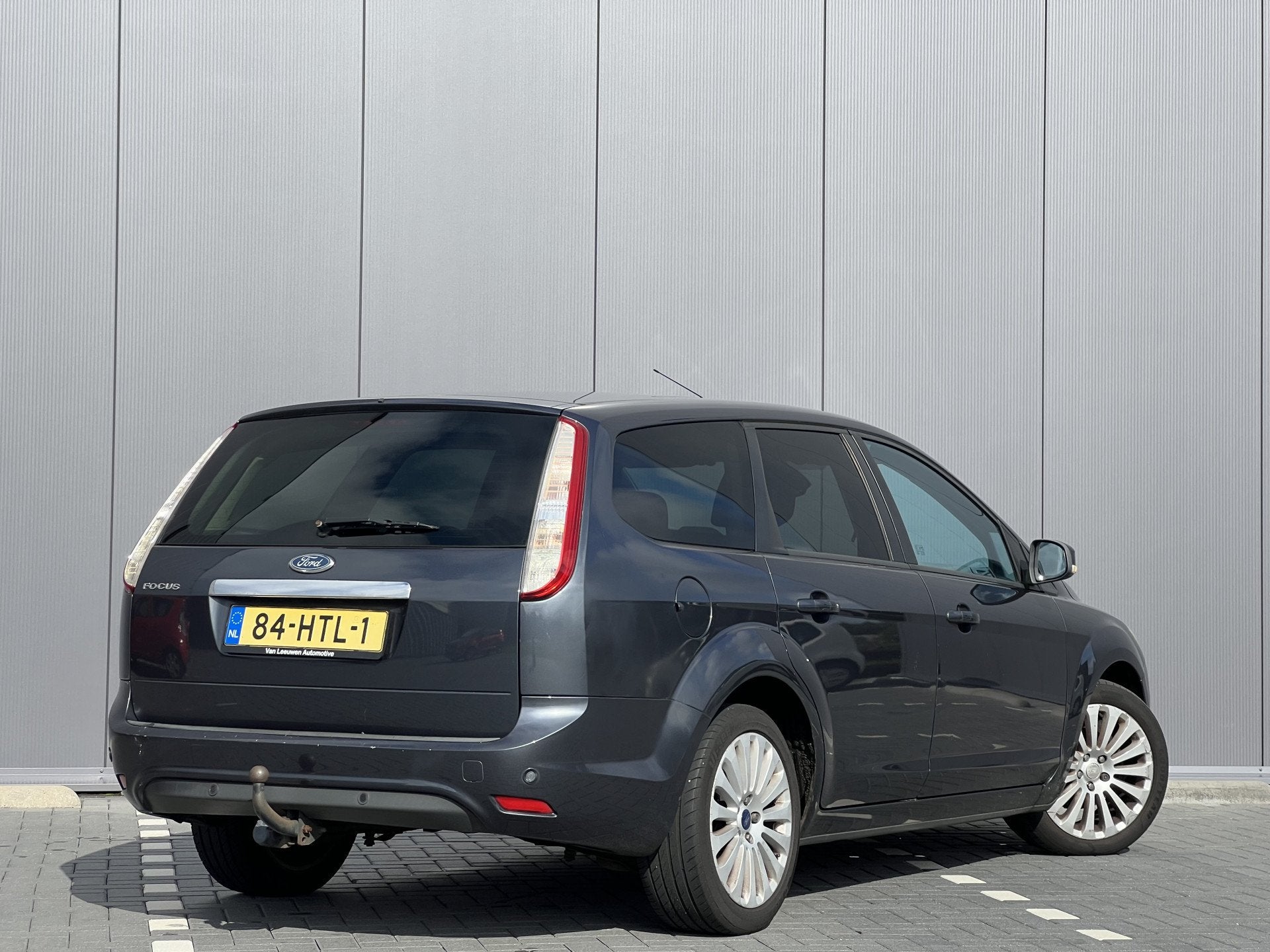 Ford FOCUS Wagon 1.6 Titanium | Leder | Navi | Trekhaak, 1596 cc, Gebruikt, Zwart, 4 cilinders