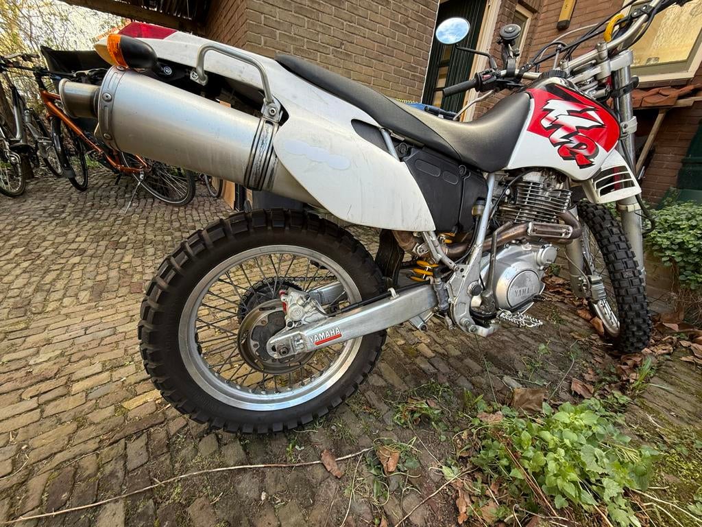 Yamaha tt600r belgarda met veren van een tt600re, Motoren, Particulier