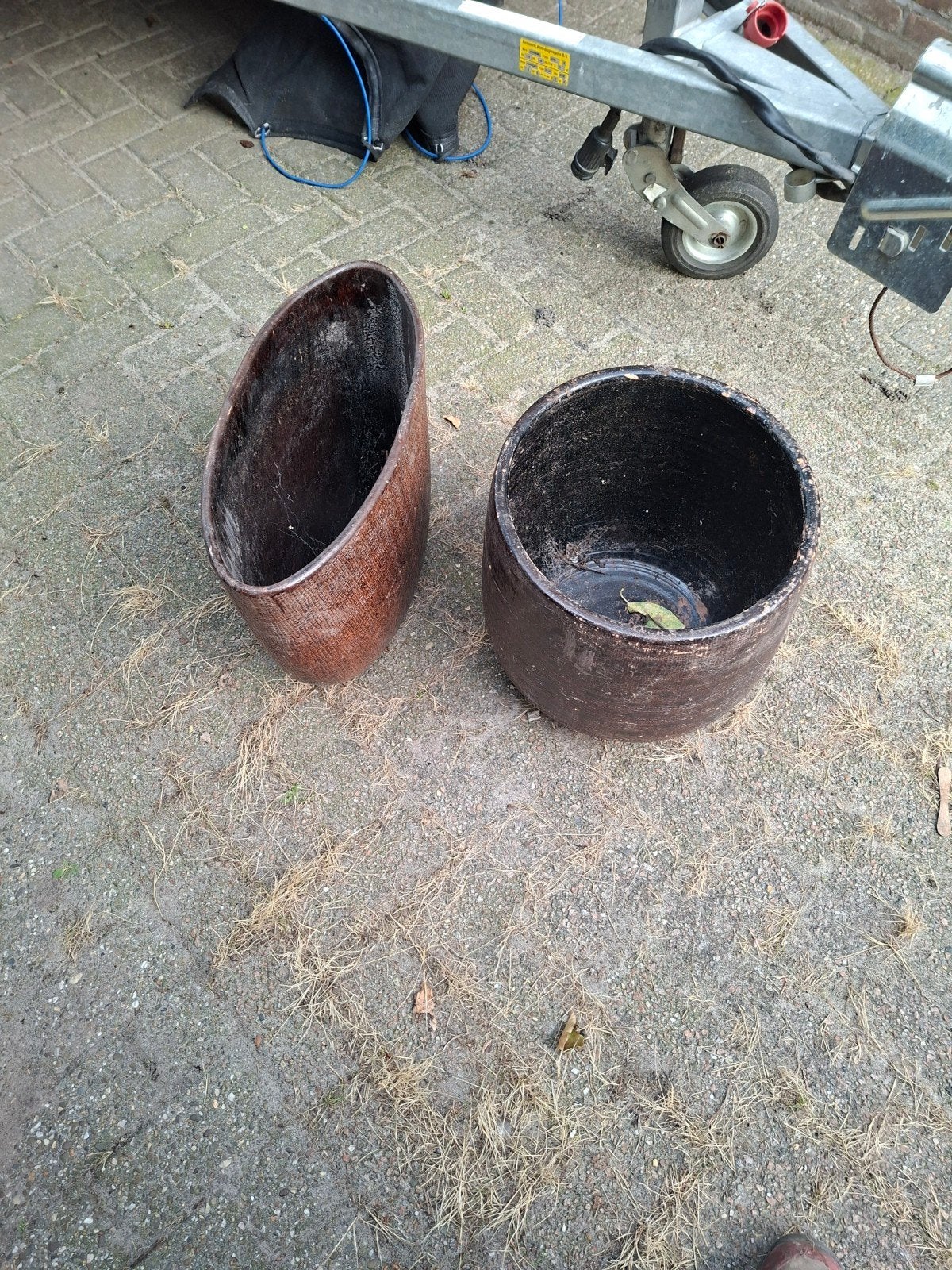 2 grote aardewerken bloembakken, Ophalen, Steen, Minder dan 30 cm, Binnen
