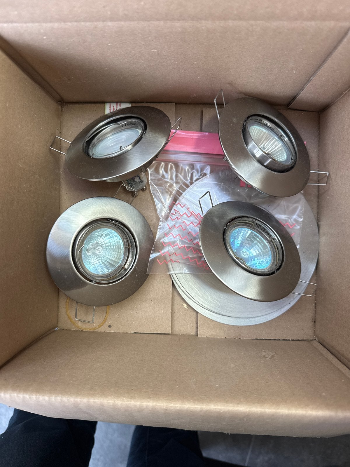 Set van 4 inbouwspots met halogeenlampen, Gebruikt, Ophalen of Verzenden, Halogeenlamp, Minder dan 10 watt