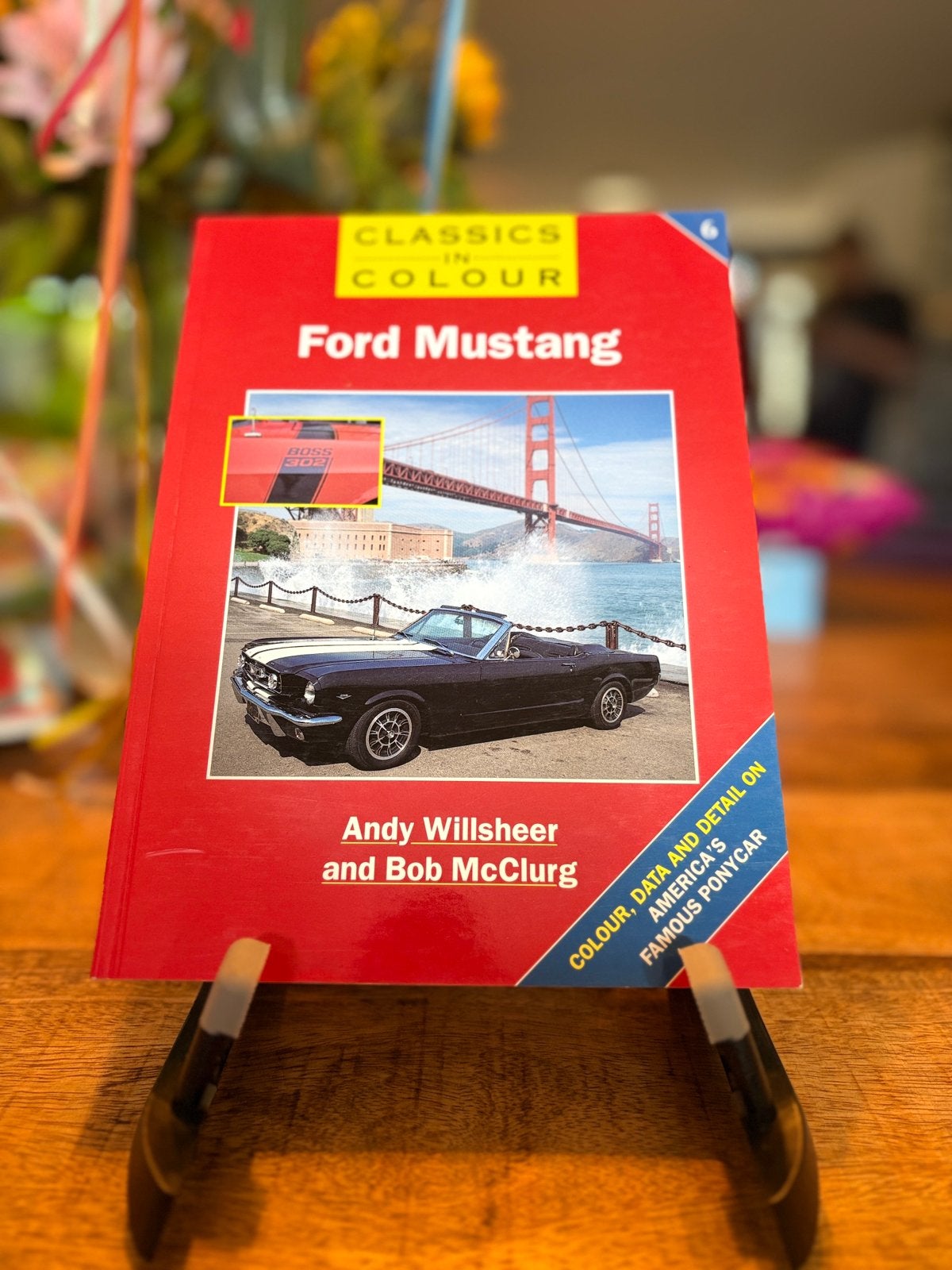 Ford Mustang – Classics in Colour nr. 6 – Mustang, Ophalen of Verzenden, Zo goed als nieuw, Ford