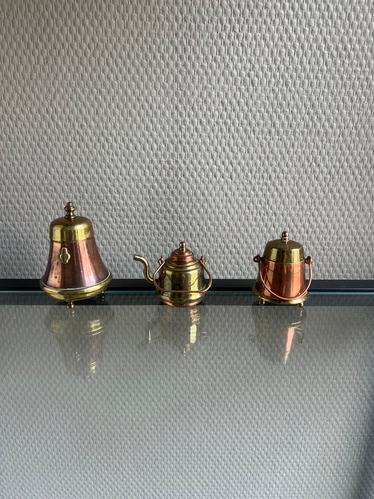 Vintage antiek set van drie koperen en messing miniatuurpot, Antiek en Kunst, Antiek | Koper en Brons, Ophalen of Verzenden, Brons