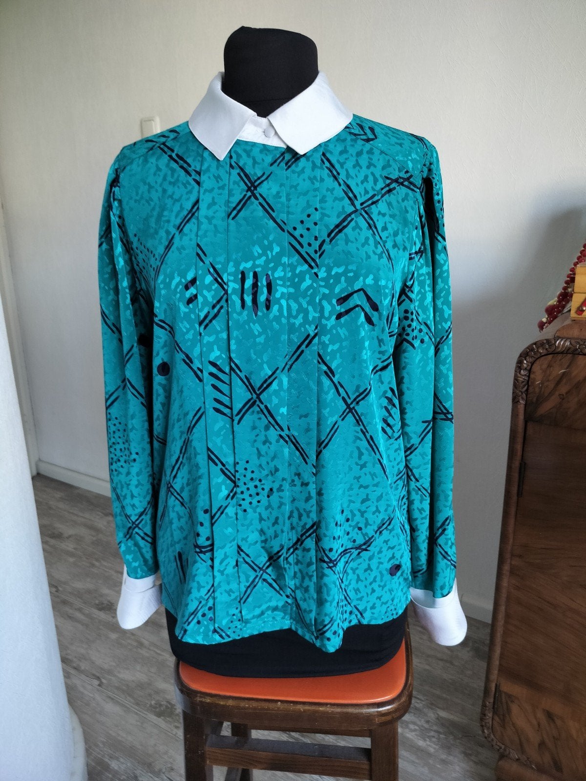 Vintage blouse met witte kraag, Ophalen of Verzenden, Zo goed als nieuw, Maat 38/40 (M), Wit