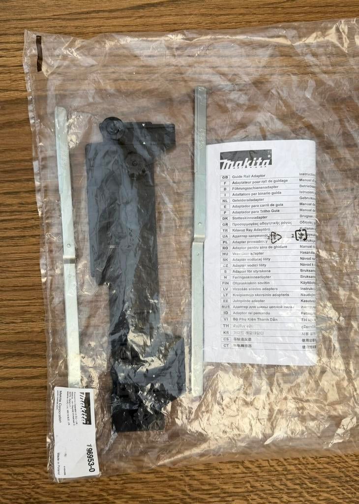 Makita 196953-0 Geleiderail adapter Cirkelzaag NIEUW, Doe-het-zelf en Verbouw, Cirkelzaag, Nieuw, Ophalen of Verzenden, 30 tot 70 mm