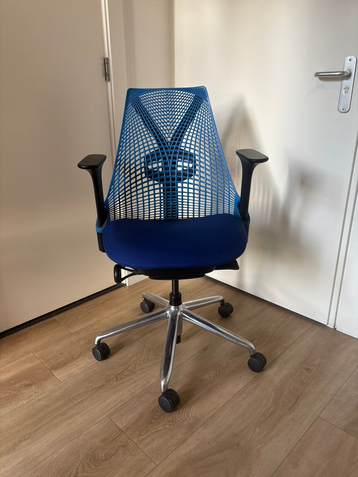 2x Herman Miller Sayl Bureaustoel, Ophalen of Verzenden, Ergonomisch, Zo goed als nieuw, Zwart