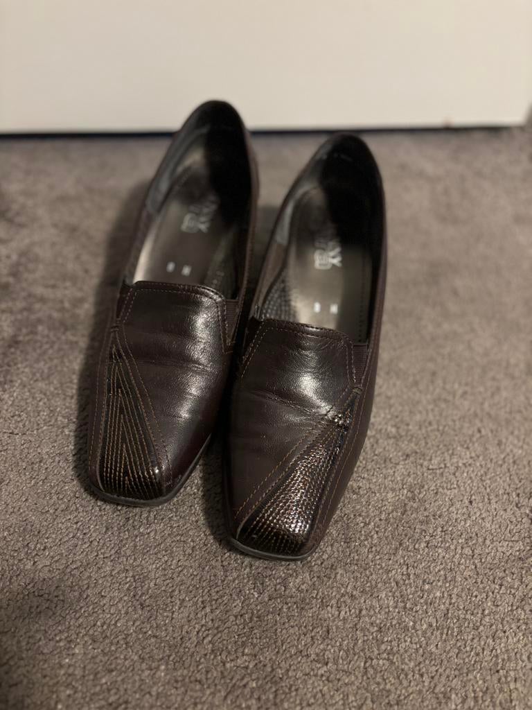 Mooie ara jenny schoenen met klein hakje maat 8 maat 42, Ophalen of Verzenden, Zo goed als nieuw