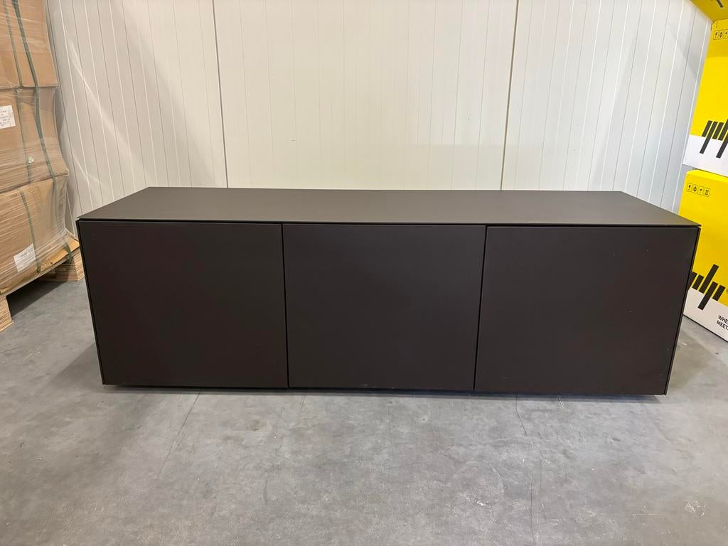 Donkerbruin tv-meubel met drie deuren Crest Karat, Ophalen, Gebruikt, 100 tot 150 cm, Minder dan 100 cm