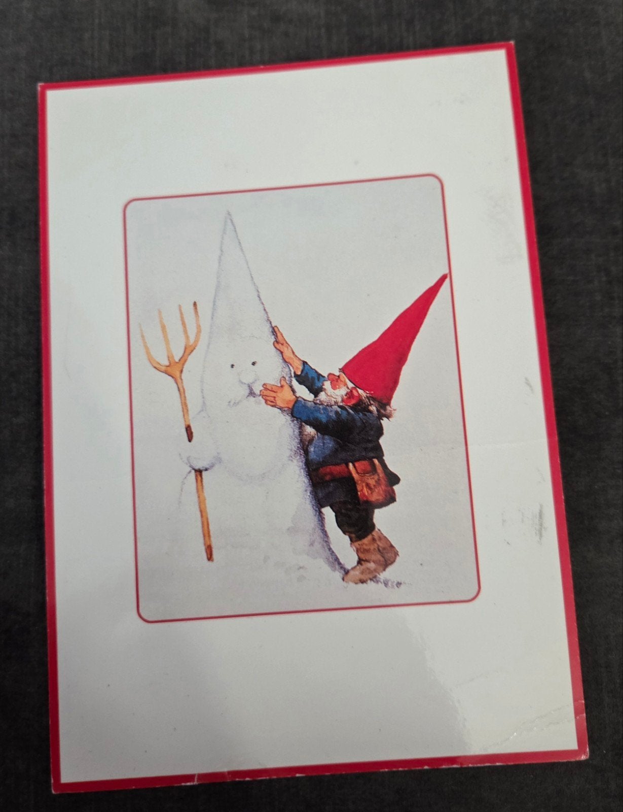 Unicef Rien Poortvliet Kerstkaart - Kabouter met sneeuwpop, Verzenden, 1980 tot heden, Gelopen, Feest(dag)