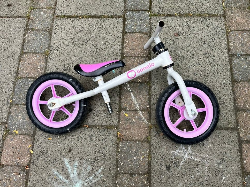 Lionelo Loopfiets Roze - Perfect voor Jonge Avonturiers, Ophalen, Gebruikt, Loopfiets