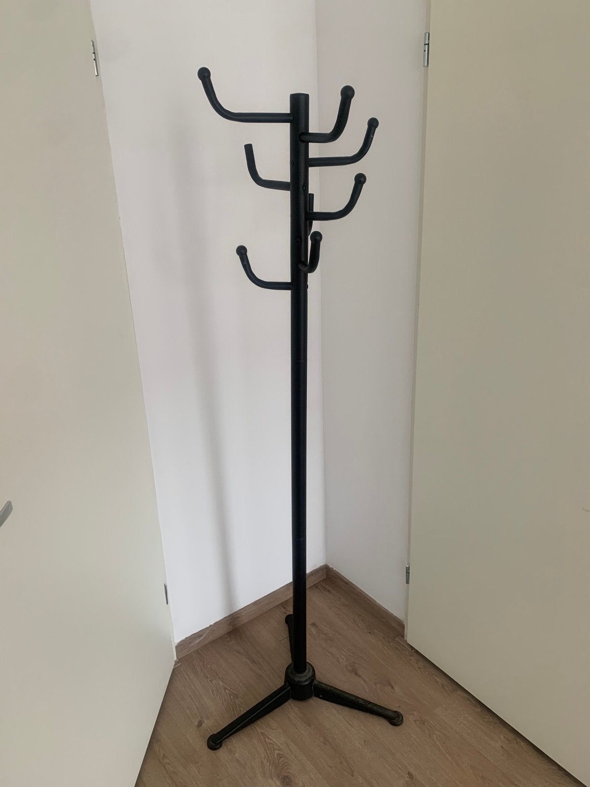 Zeer Prachtige Kapstok weinig Gebruikt Kleur Zwart, Wandkapstok, Ophalen of Verzenden, Zo goed als nieuw, Minder dan 100 cm